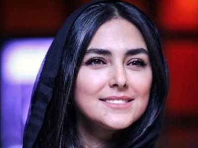فیلم آواز باشکوه ؛ هدی زین العابدین در آهنگ سهراب پاکزاد ! / ﺗﺎ وﻗﺘﻰ ﻛﻪ ﻧﻔﺲ دارم ﻣﻴﺨﻮام ﺳﻠﻄﺎن ﻗﻠﺐ ﺗﻮ ﺑﻤﻮﻧﻢ + موزیک ویدیوی عاشقانه