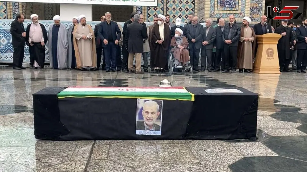 پیکر مرحوم غفوری فرد در حرم رضوی تشییع و به خاک سپرده شد