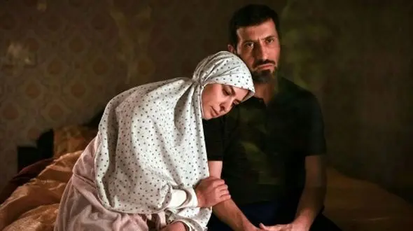 نگاهی به حواشی فیلم صیاد/علی سرابی و مارال بنی آدم،زن و شوهری که با هم دراین فیلم بازی کردند