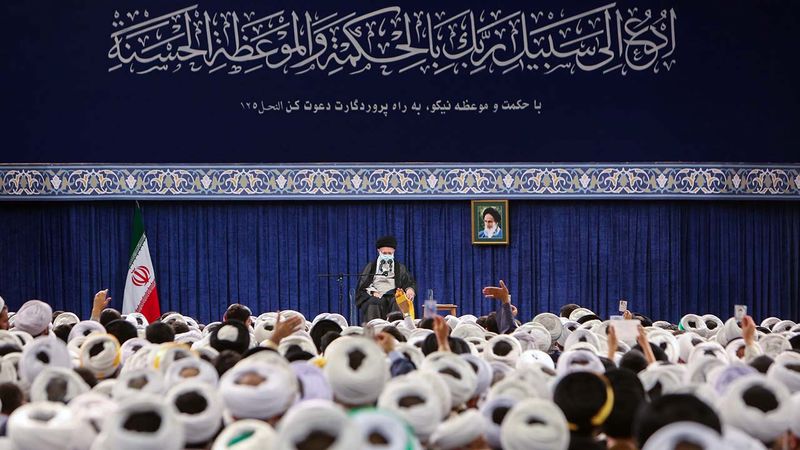 دیدار جمعی از مبلغان و طلاب حوزه‌های علمیه سراسر کشور با حضرت آیت الله العظمی سید علی خامنه ای رهبر معظم انقلاب