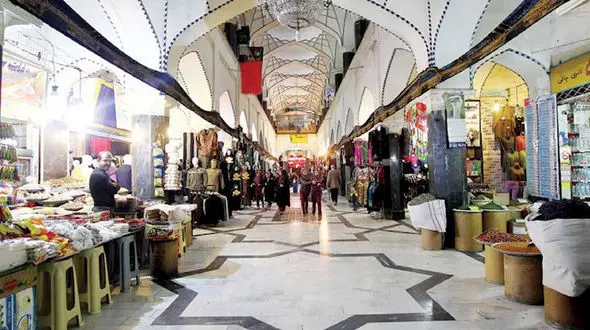 زلزله تهران سقف بازار قدیمی شهرری را شکافت