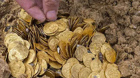 کشف بزرگترین گنج که شبیه پوست شکلات بود! + عکس های شگفت انگیز