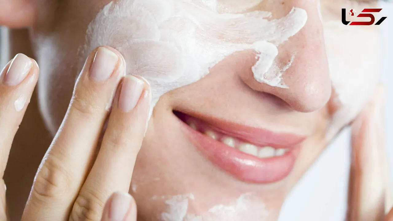 افراد دارای پوست چرب بخوانند / پاک سازی پوست چرب در خانه