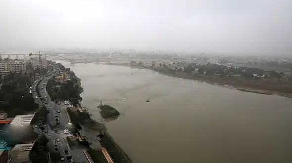 هوای اهواز و کارون در وضعیت قرمز؛ نفس خوزستان همچنان سنگین