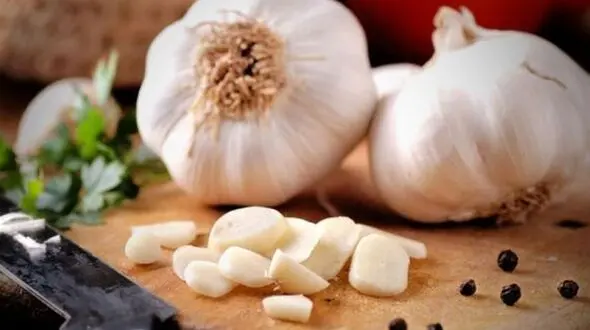 از شر زگیل با سیر خلاص شوید