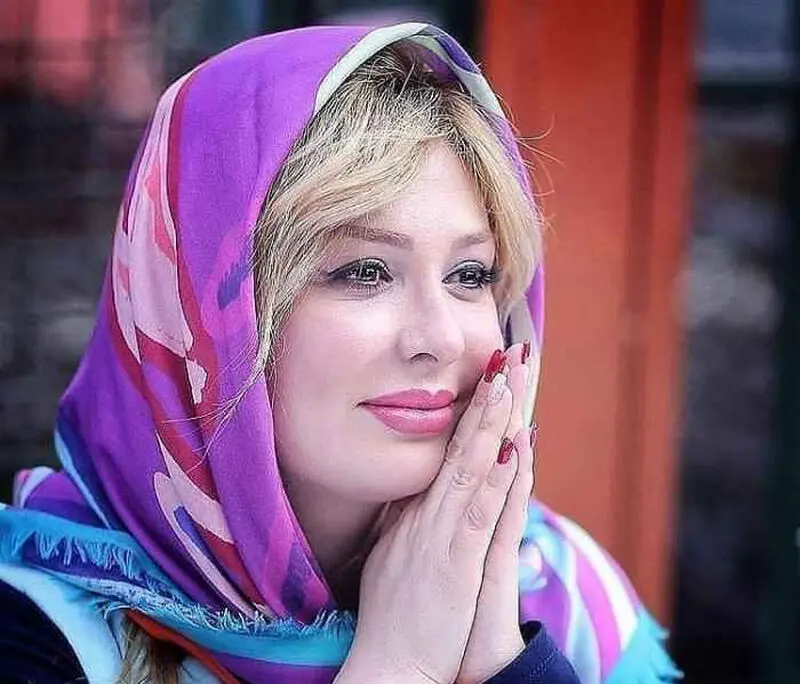 نیوشا ضیغمی 