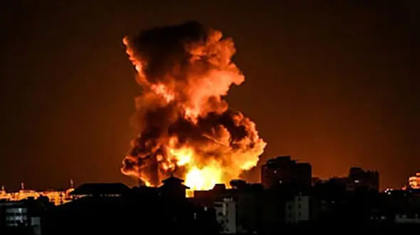 شنیده شدن صدای انفجارهای شدید در دیرالزور سوریه