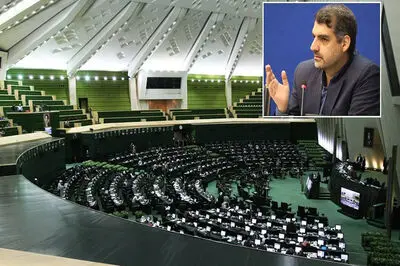 حمله رسانه اصولگرا به نماینده پایداریچی قم: مگر مسجد و حسینیه ملک شخصی شماست که کسی را راه ندهید؟