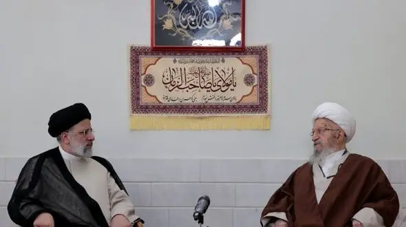 ارتباط مستمر استاندار قم و مسئولان دولت با مراجع تقلید همواره مورد تأکید بنده بوده است