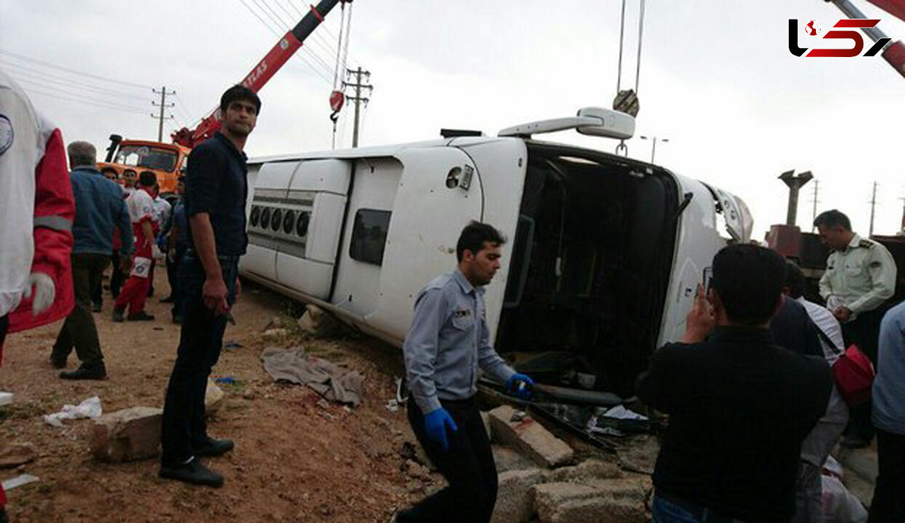 راننده اتوبوس واژگون شده در مرودشت دستگیر شد + عکس 