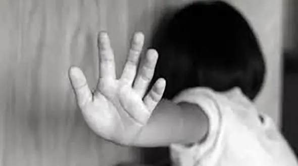 پدر شیطان صفت نوزاد 17 ماهه در تهران ایرانی نیست! / او جنون دارد؟!