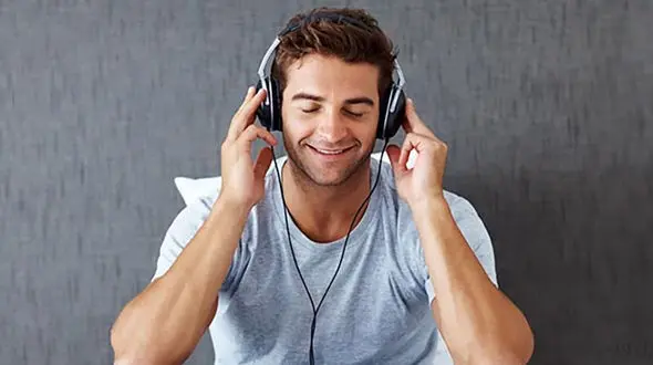 نماهنگ بی کلام آرامش بخش / 10 فایده گوش دادن به موسیقی آرامش بخش  + فیلم 