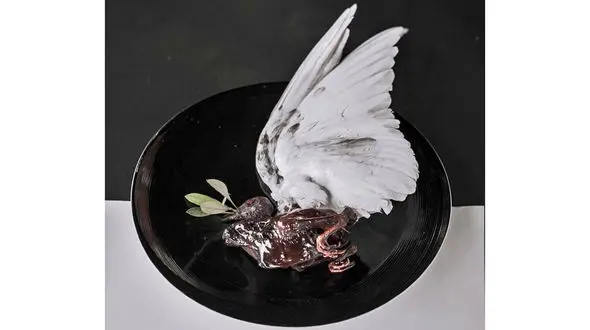 عکس تلخ / سرو بی رحمانه غذا در یک رستوران تهران