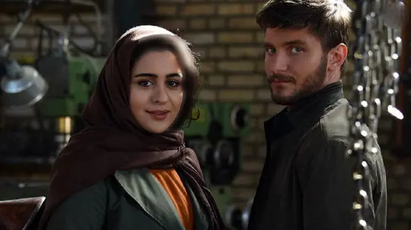 (تصاویر) تیپ و چهره متفاوت «نغمه» سریال از سرنوشت بعد 5 سال در 27 سالگی