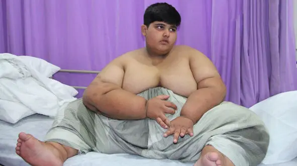 محمد 10 ساله چاق ترین کودک جهان + عکس