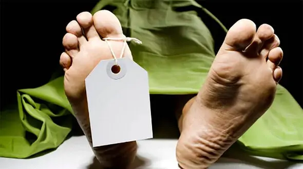 بازداشت 7 زن و مرد با یک جنازه مومیایی شده / برای او زیارتگاه زده بودند +عکس