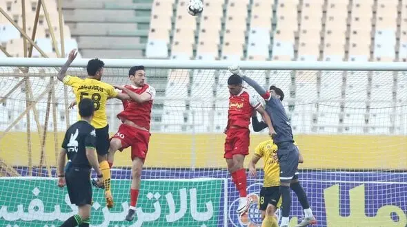 سپاهانی ها با یک گل سرخ ها را بدرقه کردند/ شلیک اسدی به قلب پرسپولیس! + فیلم گل