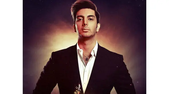 اجرای لایو فرزاد فرزین با گروه موسیقی لایو در قرنطینه کرونایی + فیلم