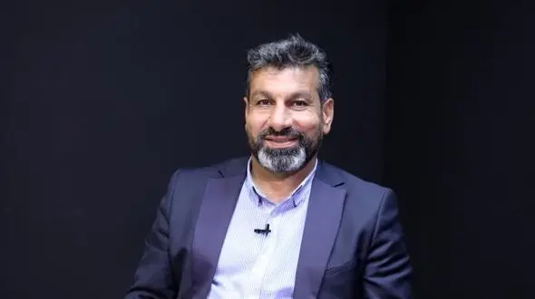 محمد مومنی به کمیته اخلاق احضار شد