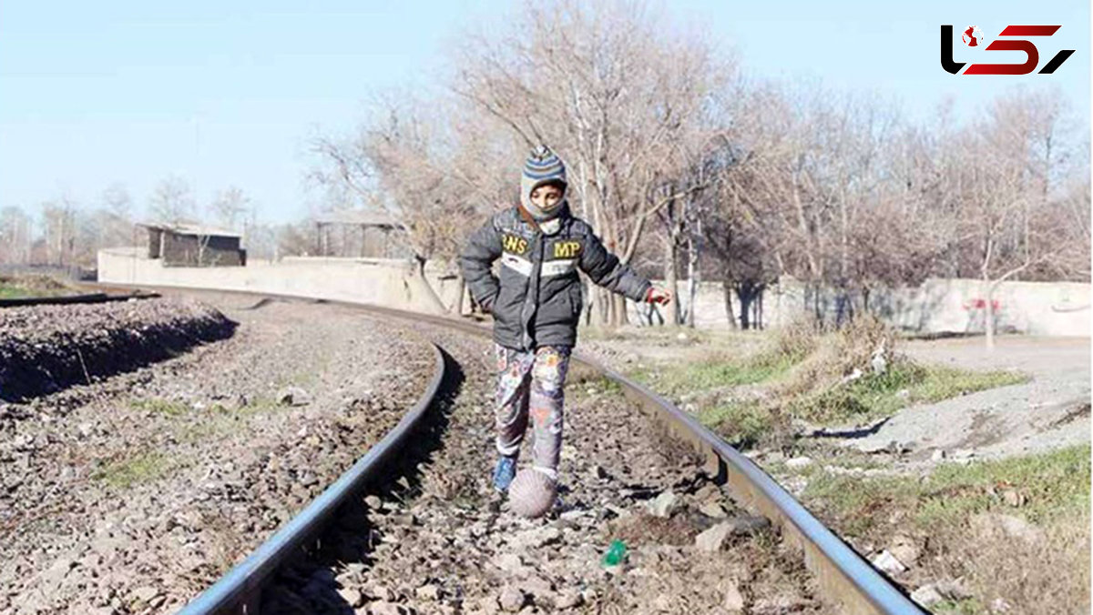 زندگی دلهره‌آور ساکنان کلاک پایین کرج در حاشیه خط آهن / بازی در مسیر قطار سریع‌السیر