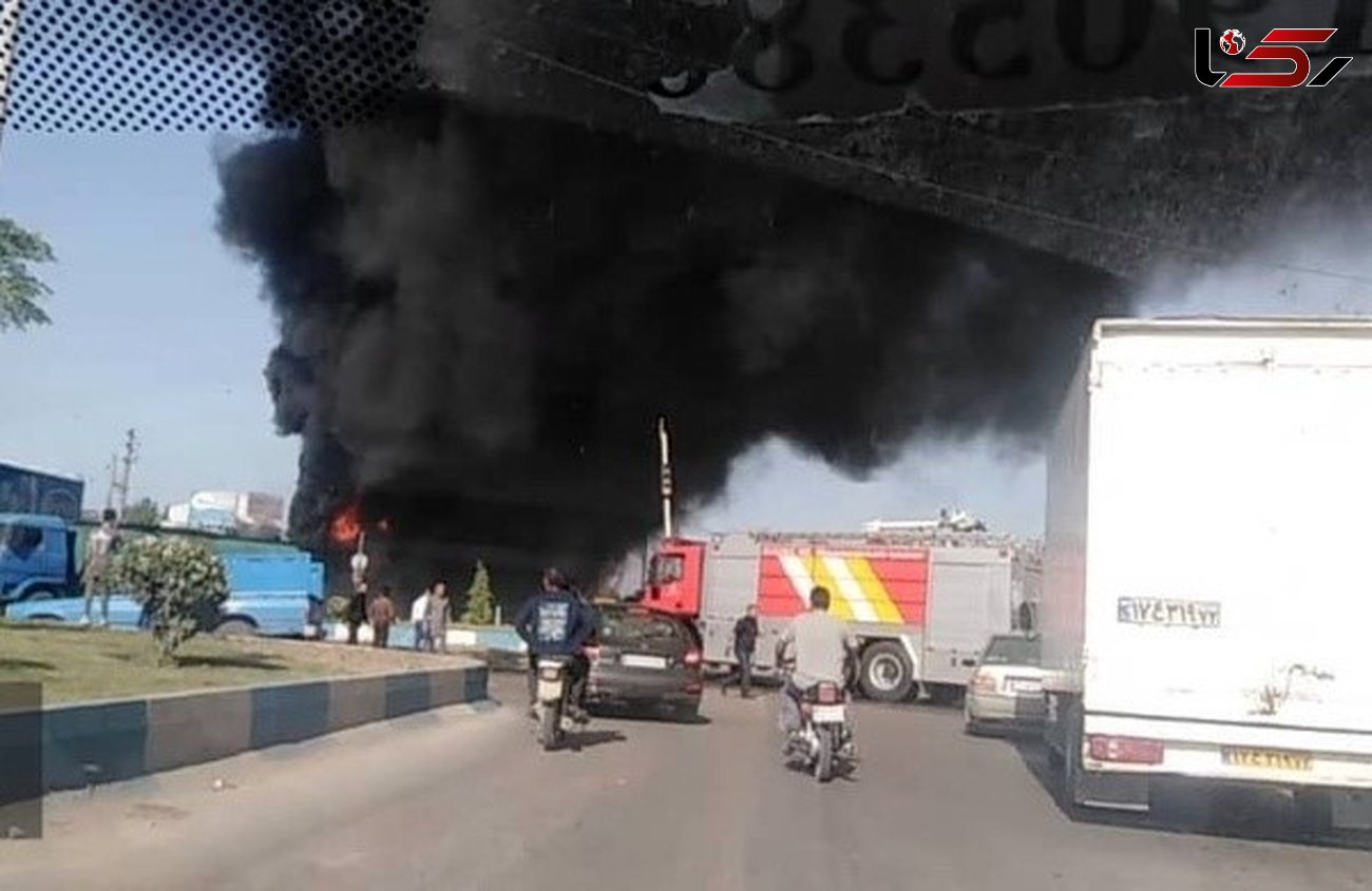 آتش سوزی هولناک تانکر سوخت در تصادف با بنکر سیمان در نکا+ عکس