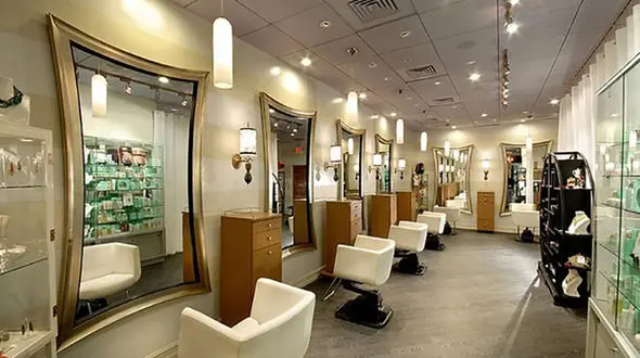 پشت پرده وحشتناک آرایشگاه زنانه در رشت 