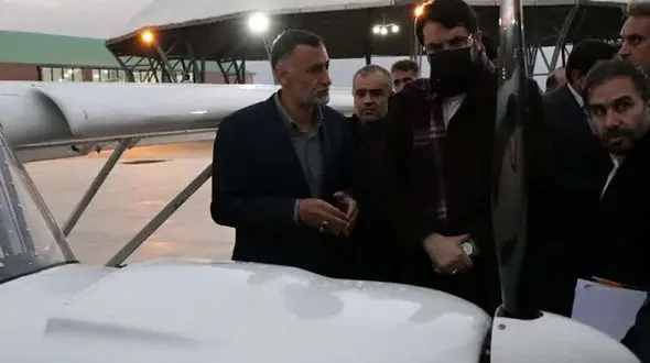بازدید وزیر راه و شهرسازی از فرودگاه مهریز یزد