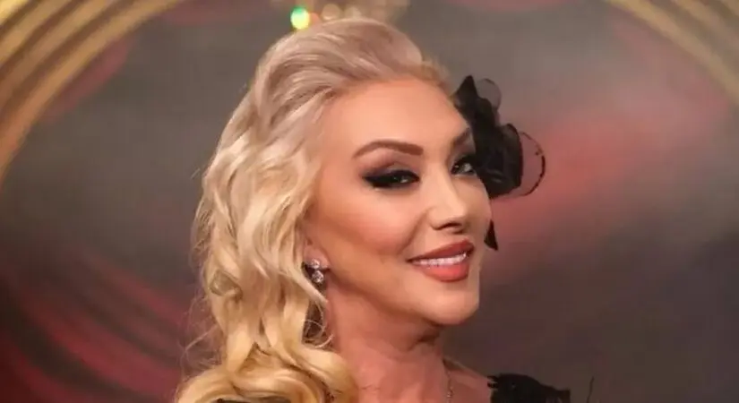 فیلم صحنه تلخ مرگ  خانم خواننده گولو / دختر  متهم اصلی پرونده مرگ مادرش شد / همه خواستار مجازات سنگینش شدند