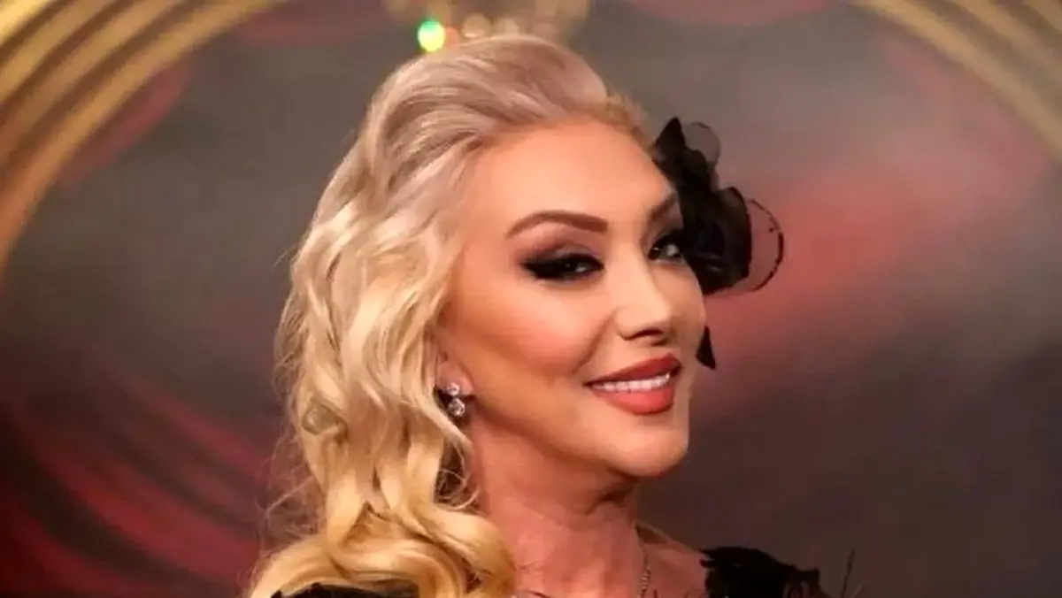 رازگشایی از مرگ جگرسوز خانم خواننده ترکیه ای که قلب همه را تکان داد .../ دخترش او را از پنجره پایین انداخت .. بگو و مگوی مادر و دختر تا لحظه ...