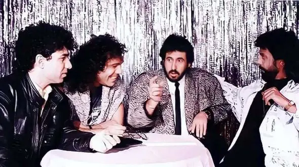 عکس | تونل زمان؛ خواننده‌های موسیقی پاپ ایران در یک قاب؛ اندی، ستار، شهبال، داریوش و شهرام؛ دهه ۵۰