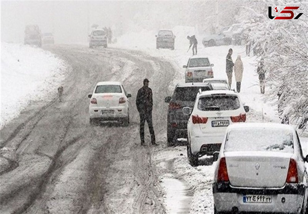 فیلم / آخرین وضعیت بزرگراه قزوین - زنجان پس از بارش شدید برف