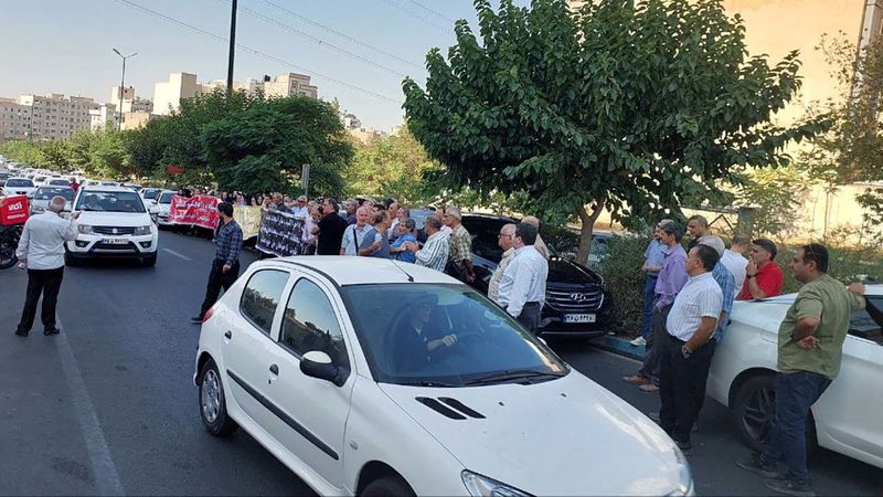 تجمع مالباختگان پروژه مسکونی حکیم تهران در مقابل دادسرای ناحیه 5 تهران مجتمع قضایی قدس- پرونده کثیرالشاکی پروژه مسکونی حکیم تهران