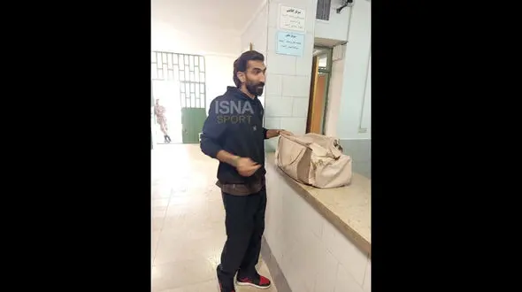 اولین عکس از حضور بیرانوند در پادگان آباده