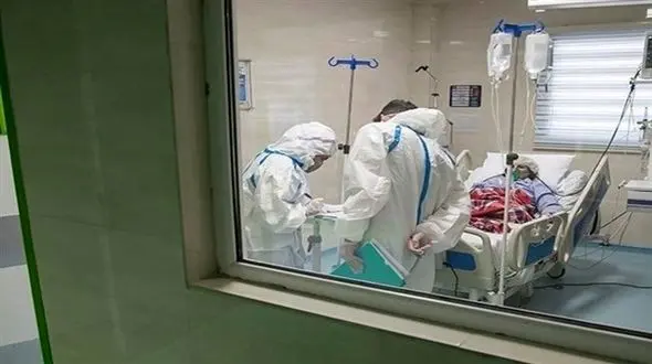 کل خانواده مبتلا به کرونا باید قرنطینه شوند / ایران نمی تواند در تعطیلات کرونایی حقوق مردم  را پرداخت کند