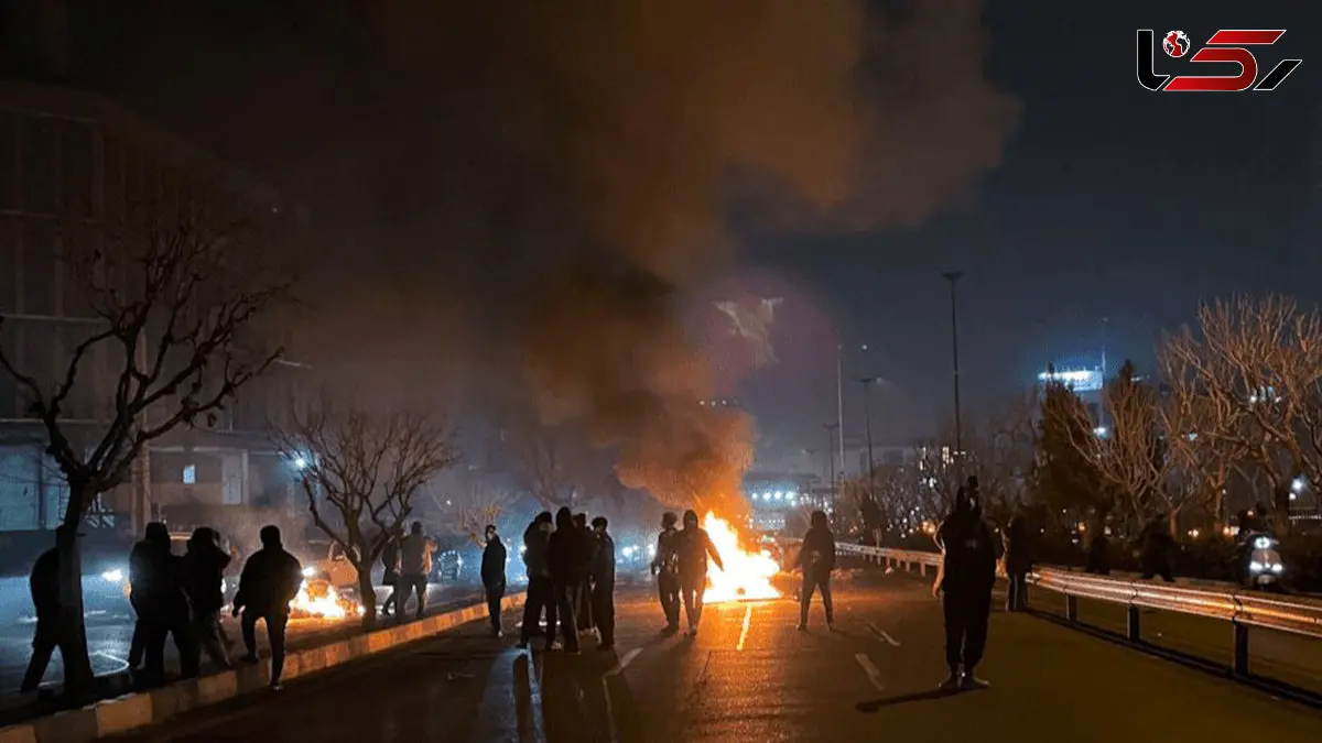 کماندوهای اسرائیلی در تهران / ماجرای ۱۲ مرد ورزیده سیاهپوش در تجمعات / فایننشال تایمز گزارش داد