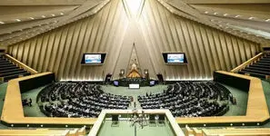بررسی طرح جدید مجلس؛ «مقابله با نفوذ بیگانگان» یا کنترل احزاب و مطبوعات