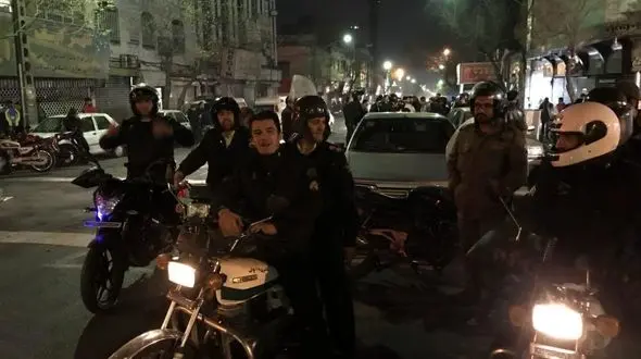 فوری / 30 تهرانی امشب دستگیر شدند / گزارش تصویر خبرنگار رکنا از شب چهارشنبه سوری تهران را ببینید + فیلم و عکس