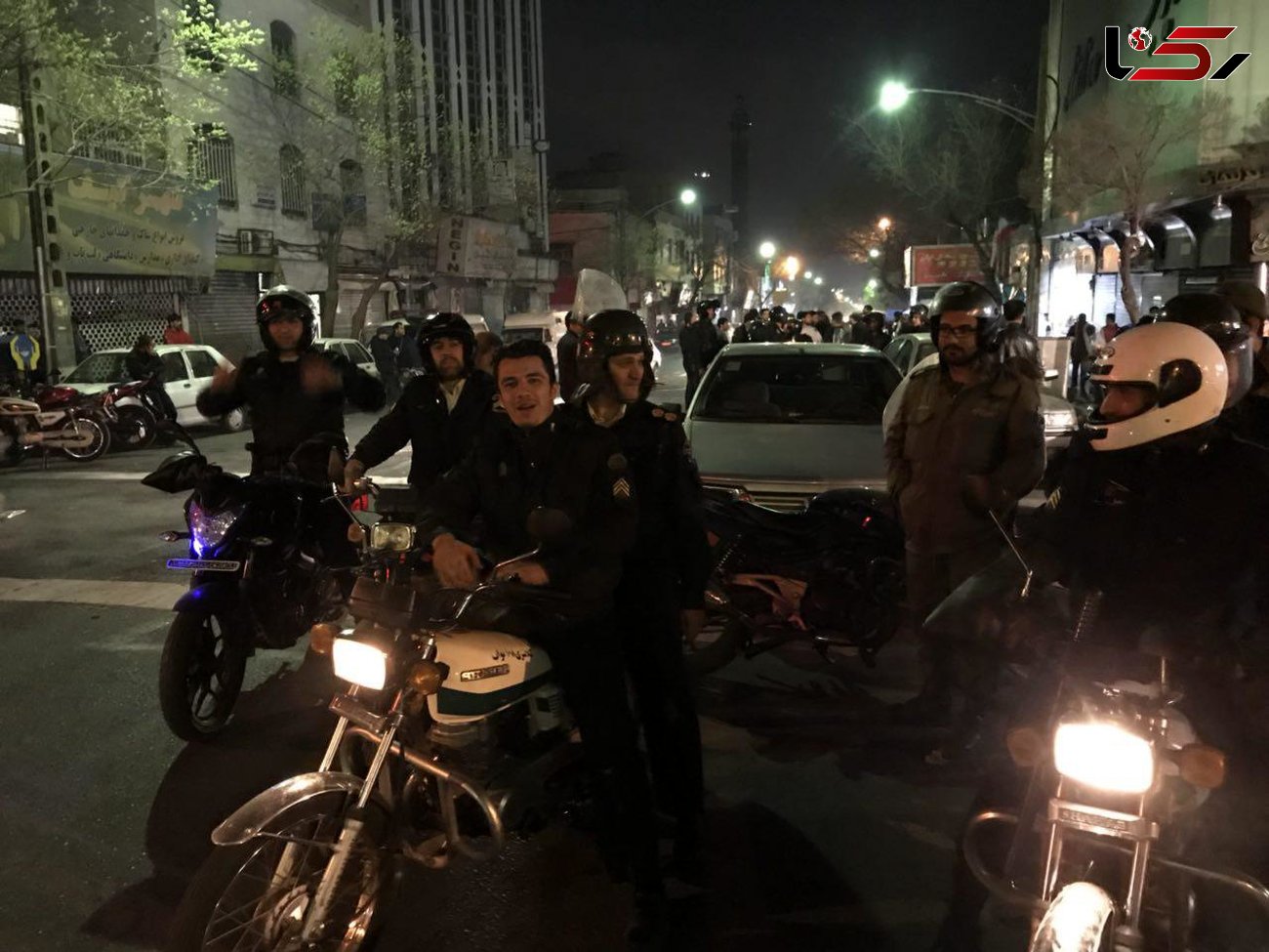 فوری / 30 تهرانی امشب دستگیر شدند / گزارش تصویر خبرنگار رکنا از شب چهارشنبه سوری تهران را ببینید + فیلم و عکس