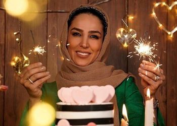 خوش‌سلیقه مثل سوگل طهماسبی؛ مروری بر کیک‌‌ مراسماتخانم بازیگر؛ از کیک با تم پاییزی تولد همسرش تا کیک مینیمال سالگرد ازدواجشان + عکس