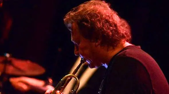 اجرای نوازنده نروژی ترومپت در تهران