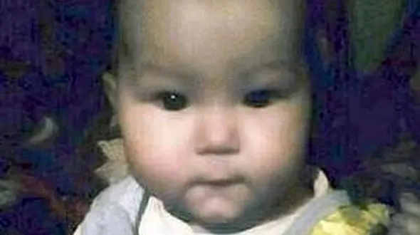 مادر بزرگ و پدر بزرگ نوه خود را مرغ دیدند / جسد سوخته کودک روس داخل ماکروفر+ تصویر