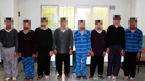 بازداشت 21 قمار باز حرفه ای در خانه مجردی