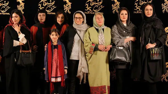 نشست خبری فیلم ویلایی ها با حضور طناز طباطبایی+فیلم