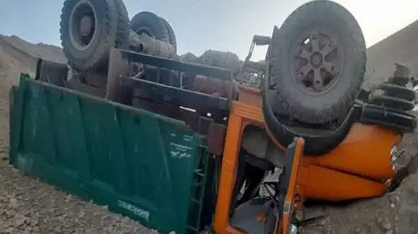 تصادف هولناک و مرگبار 2 کامیون در جاده شاهرود