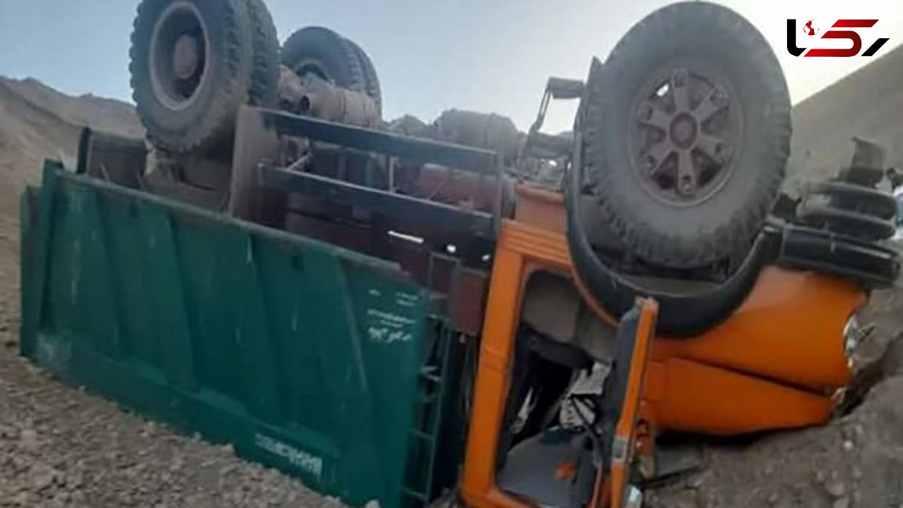 تصادف هولناک و مرگبار 2 کامیون در جاده شاهرود