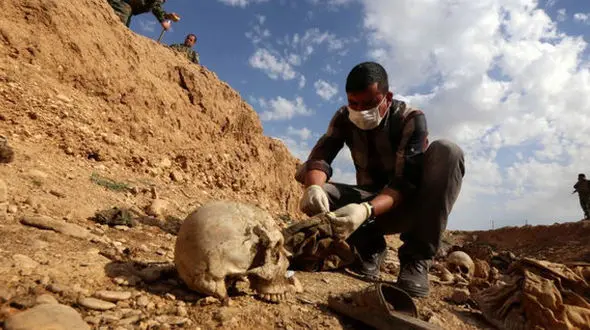 کشف یک گور دسته جمعی در جنوب موصل