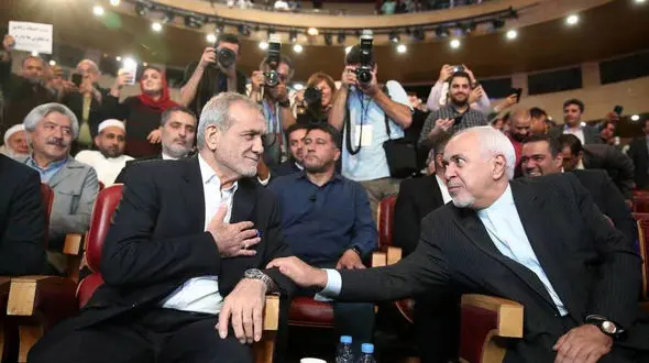 پزشکیان قطعا به پوسته سخت خطوط قرمز نظام برخورد خواهد کرد / نه‌ تنها طیب نیا که حتی نوبلیست اقتصاد جهان هم نمی‌ تواند کاری کند