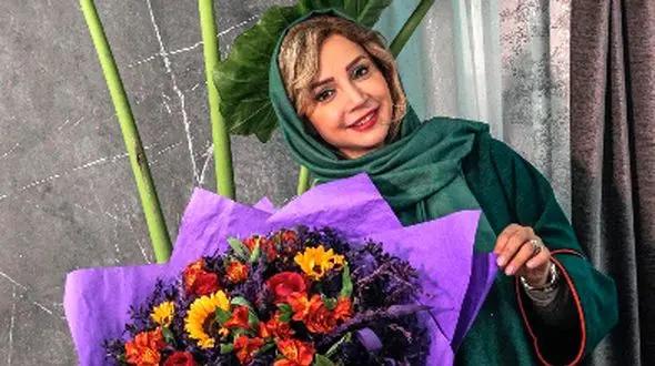 استایل شیک شبنم قلی خانی در صخره‌های میان دریا سوژه‌ی فضای مجازی شد