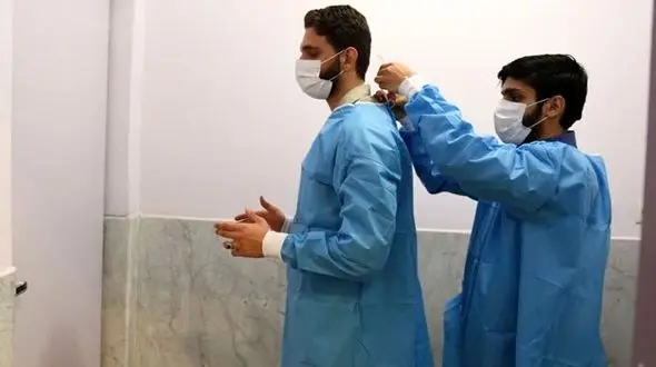 کمک رسانی به بیماران کرونایی ازسوی جمعی از طلبه ها