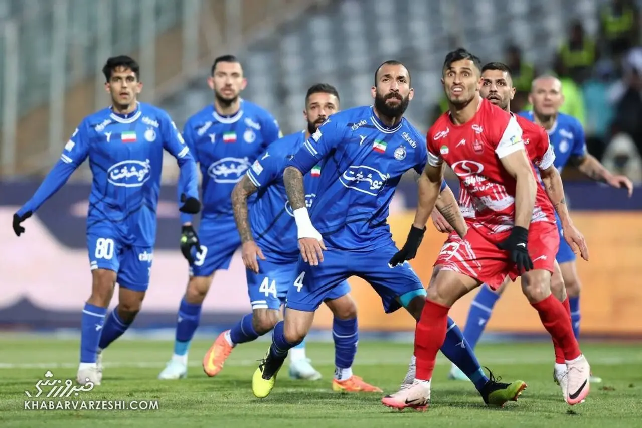 استقلال و پرسپولیس در اصفهان؛ جدالی به رنگ آبی یا قرمز؟